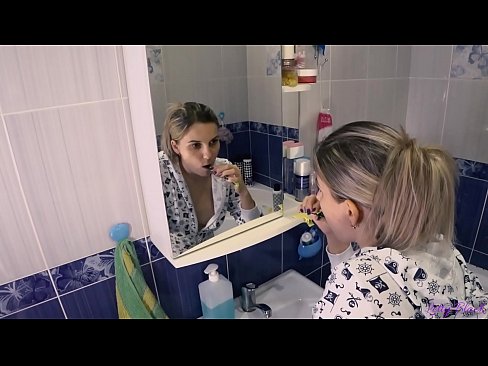 ❤️ Mae darnia gyda ifanc mewn pyjamas yn dod i ben cum llafar yn ass - letty du ☑Pornor hardd ar cy.pornohdmega.ru ☑
